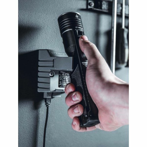 Flash Sale ๐ Streamlight Stinger 2020 Rechargeable LED Flashlight 78101 โญ 3 Flash Sale ๐ Streamlight Stinger 2020 Rechargeable LED Flashlight 78101 โญ - Image 3